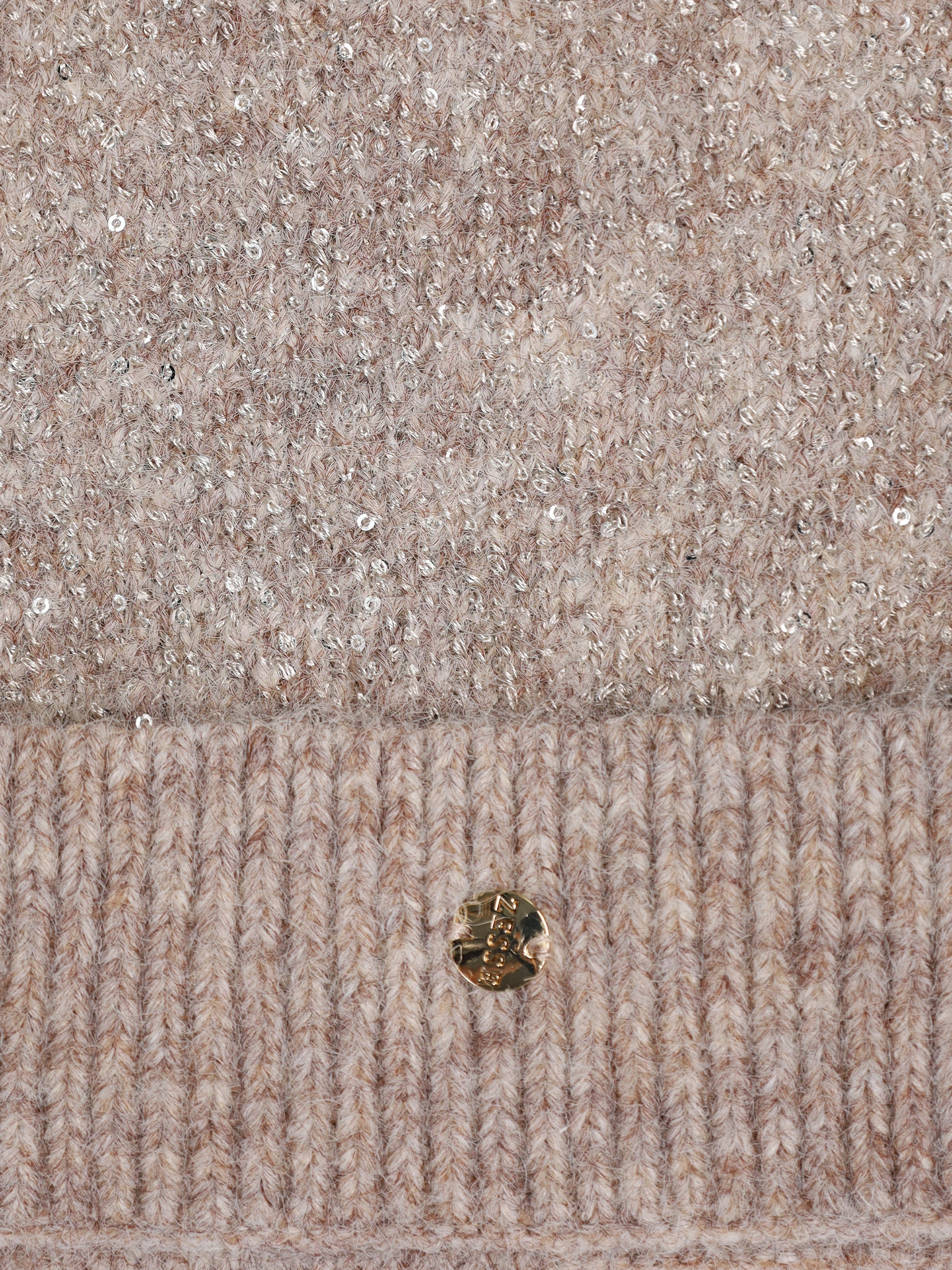 Шапка-капор с широкими завязками с пайетками в ассортименте